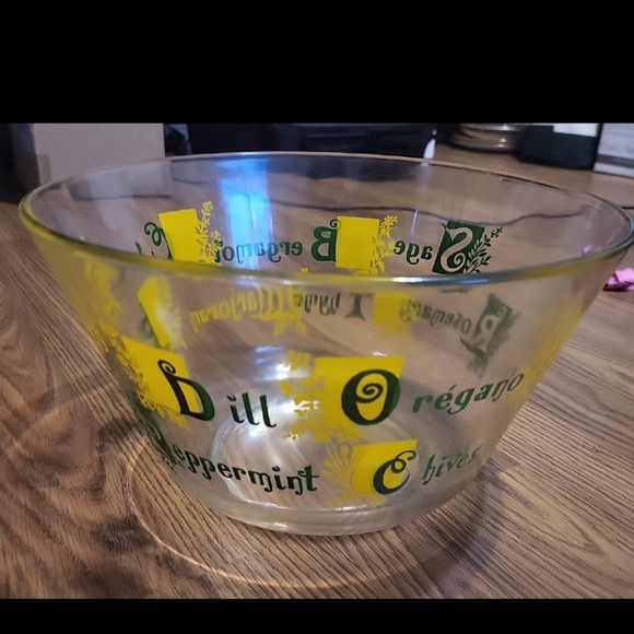 Yellow Herbs Printed In Green Large SERVING Bowl Glass Salad Bowl  Kitchen Bowl - Picture 5 of 8